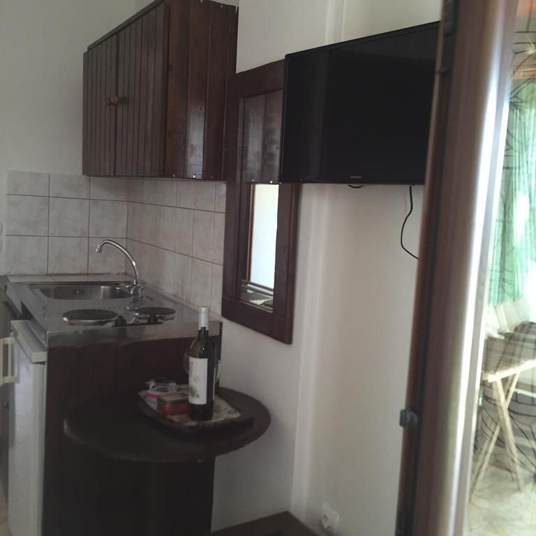 Vervekis Apartments Fiskardo Luaran gambar